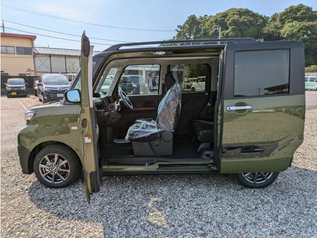 ダイハツ タント ６６０ ファンクロス R7年 (関東) 99