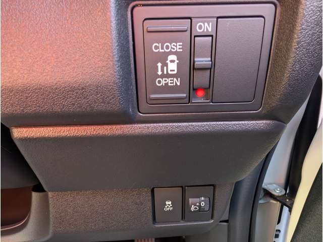 ホンダ Ｎ　ＢＯＸ カスタム ６６０ R7年 (関東) 99