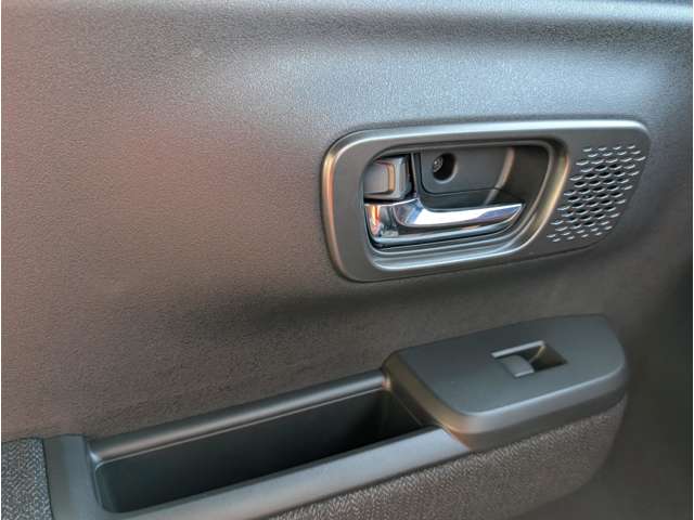 ホンダ Ｎ　ＢＯＸ カスタム ６６０ R7年 (関東) 99