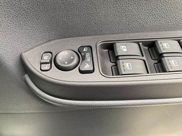 ダイハツ タント ６６０ カスタム Ｘ R7年 (関東) 99