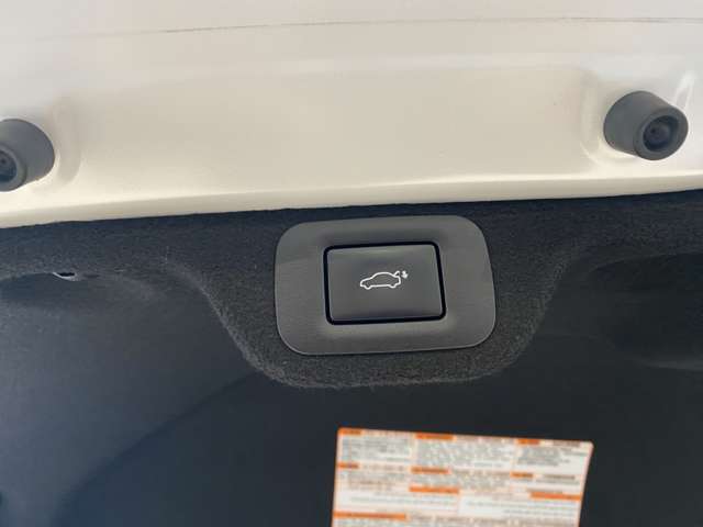 トヨタ クラウン　クロスオーバー　ハイブリッド ２．５ Ｇ アドバンスト レザー パッケージ Ｅ－ＦＯＵＲ ４ＷＤ R4年 (九州・沖縄) 99