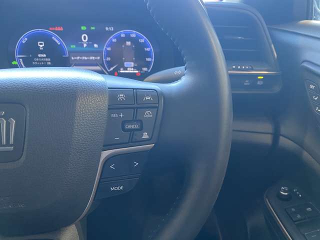 トヨタ クラウン　クロスオーバー　ハイブリッド ２．５ Ｇ アドバンスト レザー パッケージ Ｅ－ＦＯＵＲ ４ＷＤ R4年 (九州・沖縄) 99