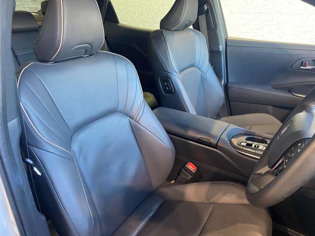 トヨタ クラウン　クロスオーバー　ハイブリッド ２．５ Ｇ アドバンスト レザー パッケージ Ｅ－ＦＯＵＲ ４ＷＤ R4年 (九州・沖縄) 99