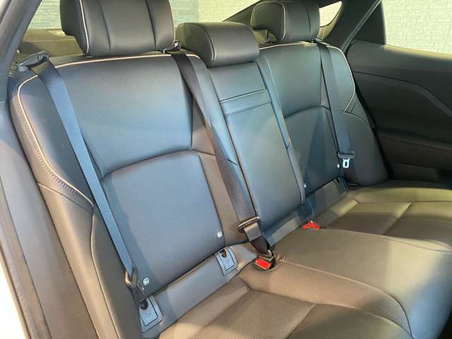 トヨタ クラウン　クロスオーバー　ハイブリッド ２．５ Ｇ アドバンスト レザー パッケージ Ｅ－ＦＯＵＲ ４ＷＤ R4年 (九州・沖縄) 99