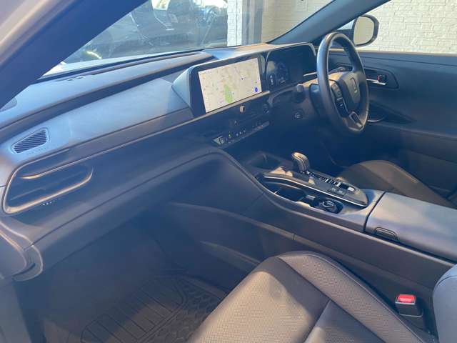 トヨタ クラウン　クロスオーバー　ハイブリッド ２．５ Ｇ アドバンスト レザー パッケージ Ｅ－ＦＯＵＲ ４ＷＤ R4年 (九州・沖縄) 99