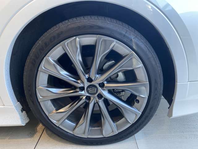 トヨタ クラウン　クロスオーバー　ハイブリッド ２．５ Ｇ アドバンスト レザー パッケージ Ｅ－ＦＯＵＲ ４ＷＤ R4年 (九州・沖縄) 99