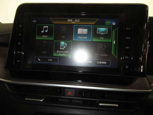 日産 ノートオーラ １．２ Ｇ R4年 (九州・沖縄) 99