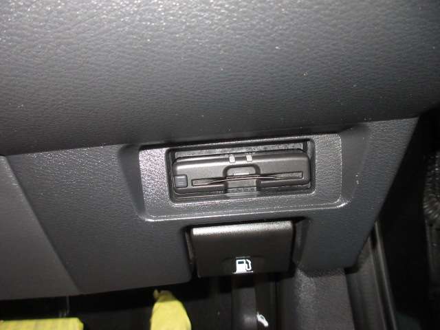 日産 ノートオーラ １．２ Ｇ R4年 (九州・沖縄) 99