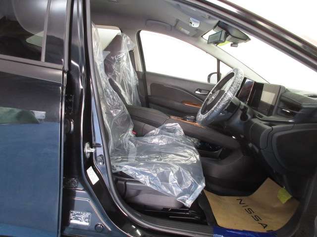 日産 ノートオーラ １．２ Ｇ R4年 (九州・沖縄) 99