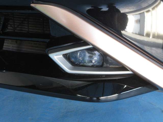 日産 ノートオーラ １．２ Ｇ R4年 (九州・沖縄) 99