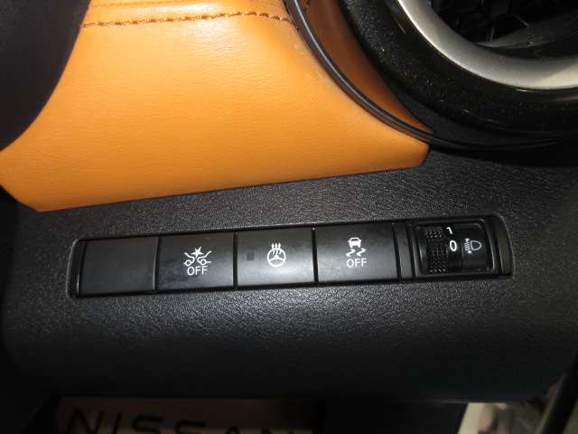 日産 キックス １．２ Ｘ ツートーン インテリアエディション （Ｅ－ＰＯＷＥＲ） R3年 (九州・沖縄) 99