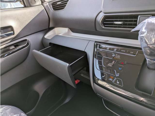 三菱 デリカ　ミニ ６６０ Ｔ プレミアム ４ＷＤ R7年 (関東) 99