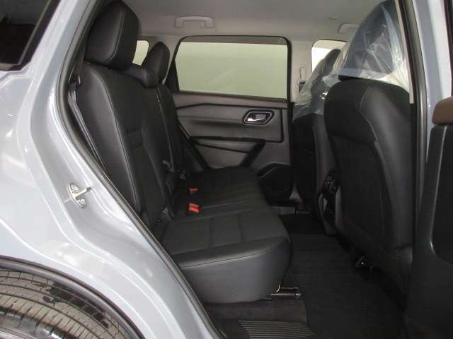 日産 エクストレイル １．５ Ｓ Ｅ－４ＯＲＣＥ ４ＷＤ R6年 (九州・沖縄) 99