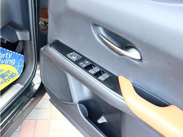 レクサス ＵＸ３００ｅ バージョンＬ R3年 (関東) 99