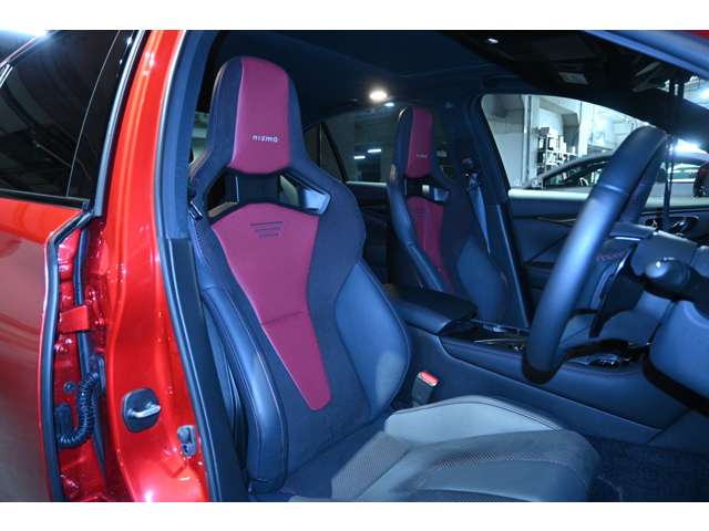 日産 スカイライン ３．０ ＮＩＳＭＯ ＲＥＣＡＲＯシート＋カーボン製フィニッシャー装着車 R6年 (関東) 99