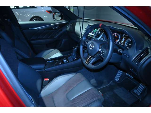 日産 スカイライン ３．０ ＮＩＳＭＯ ＲＥＣＡＲＯシート＋カーボン製フィニッシャー装着車 R6年 (関東) 99