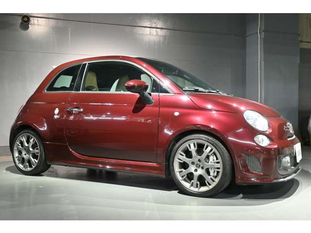 アバルト ６９５エディツィオーネマセラティ １．４ H25年 (関東) 99