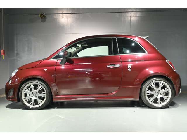 アバルト ６９５エディツィオーネマセラティ １．４ H25年 (関東) 99