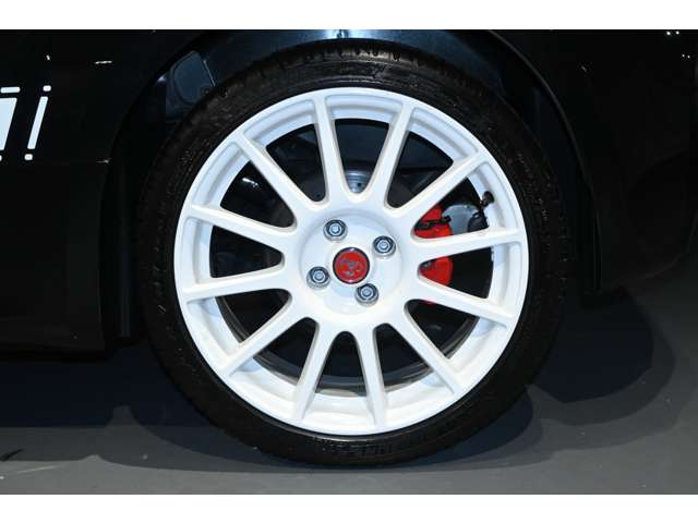 アバルト ６９５エッセエッセ １．４ R4年 (関東) 99