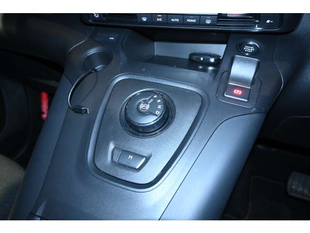 シトロエン ベルランゴ シャイン ブルーＨＤＩ ディーゼルターボ R5年 (関東) 99