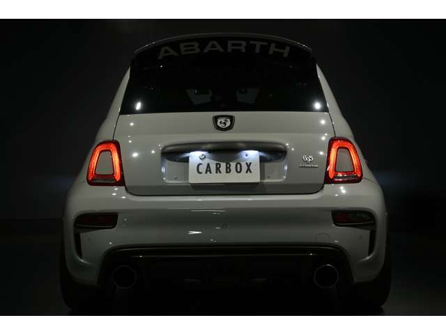 アバルト ６９５エッセエッセ 左Ｈ 正規未導入ＭＴＡ R5年 (関東) 99