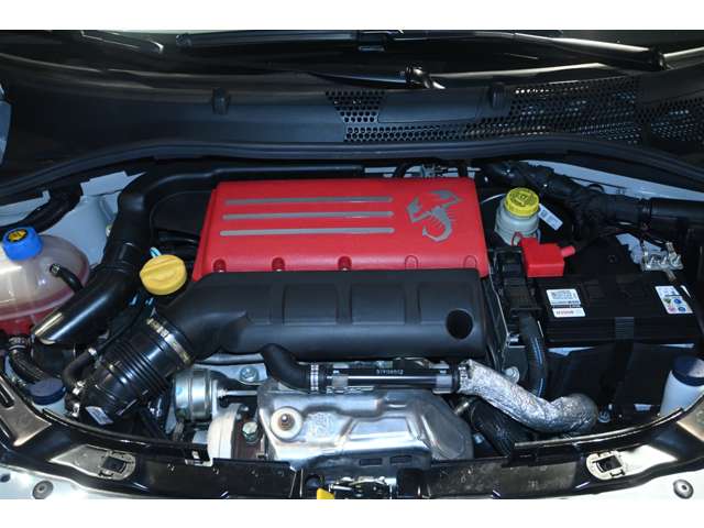 アバルト ６９５エッセエッセ 左Ｈ 正規未導入ＭＴＡ R5年 (関東) 99