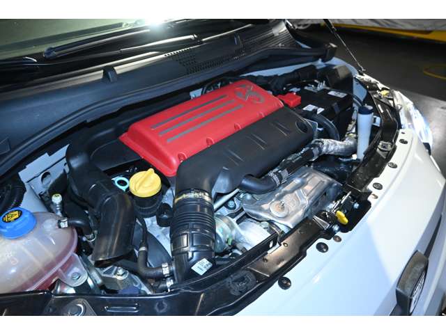 アバルト ６９５エッセエッセ 左Ｈ 正規未導入ＭＴＡ R5年 (関東) 99