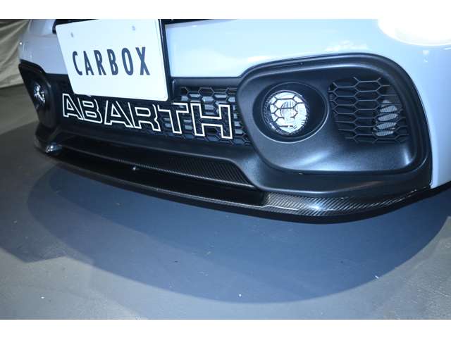 アバルト ６９５エッセエッセ 左Ｈ 正規未導入ＭＴＡ R5年 (関東) 99