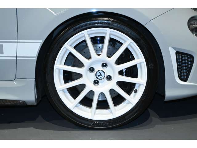 アバルト ６９５エッセエッセ 左Ｈ 正規未導入ＭＴＡ R5年 (関東) 99