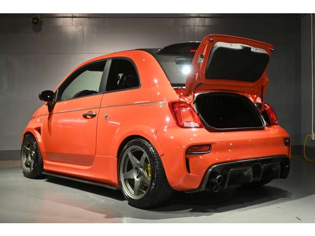 アバルト ６９５Ｃ ６９５Ｃ 左Ｈ ＭＴ 正規未導入 R6年 (関東) 99