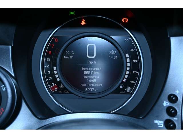 アバルト ６９５Ｃ ６９５Ｃ 左Ｈ ＭＴ 正規未導入 R6年 (関東) 99