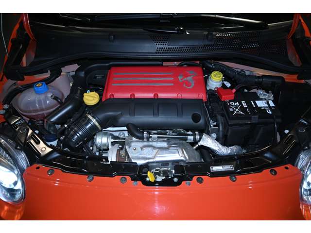 アバルト ６９５Ｃ ６９５Ｃ 左Ｈ ＭＴ 正規未導入 R6年 (関東) 99