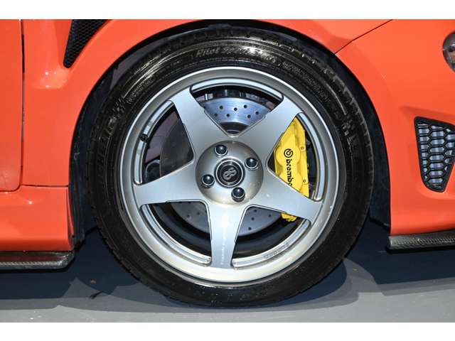 アバルト ６９５Ｃ ６９５Ｃ 左Ｈ ＭＴ 正規未導入 R6年 (関東) 99