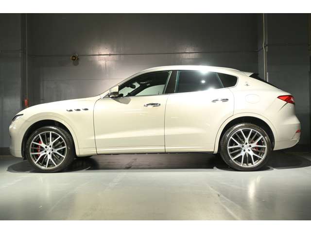 マセラティ レヴァンテ Ｓ ４ＷＤ H29年 (関東) 99