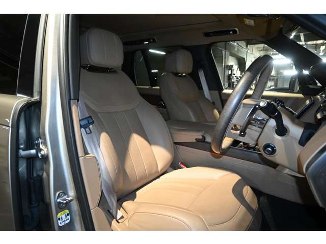 ランドローバー レンジローバー オートバイオグラフィ ４．４Ｌ Ｐ５３０ スタンダードホイールベース ４ＷＤ R5年 (関東) 99