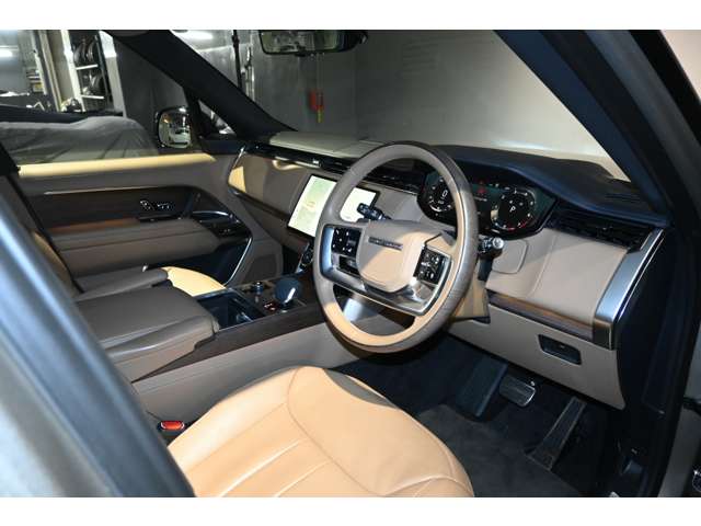 ランドローバー レンジローバー オートバイオグラフィ ４．４Ｌ Ｐ５３０ スタンダードホイールベース ４ＷＤ R5年 (関東) 99