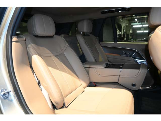 ランドローバー レンジローバー オートバイオグラフィ ４．４Ｌ Ｐ５３０ スタンダードホイールベース ４ＷＤ R5年 (関東) 99