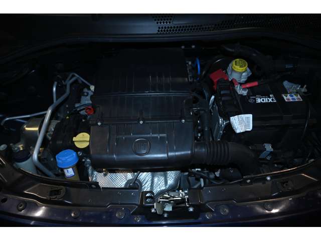 フィアット ５００（チンクエチェント） ＲＩＶＡ １．２ 左ハンドル ５ＭＴ H29年 (関東) 99