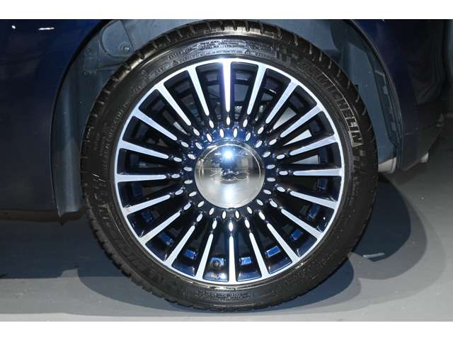 フィアット ５００（チンクエチェント） ＲＩＶＡ １．２ 左ハンドル ５ＭＴ H29年 (関東) 99