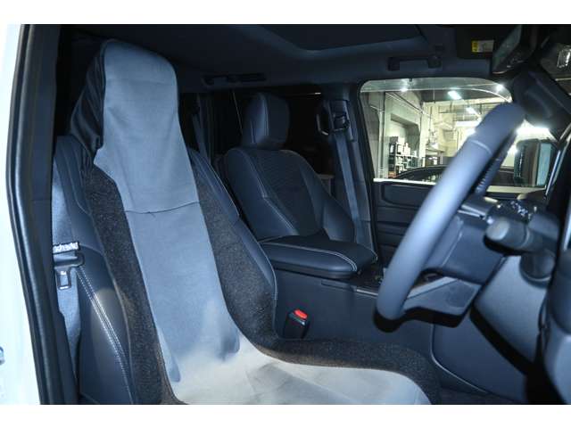 トヨタ ランドクルーザー２５０ ２．８ ＶＸ ディーゼルターボ ４ＷＤ R6年 (関東) 99