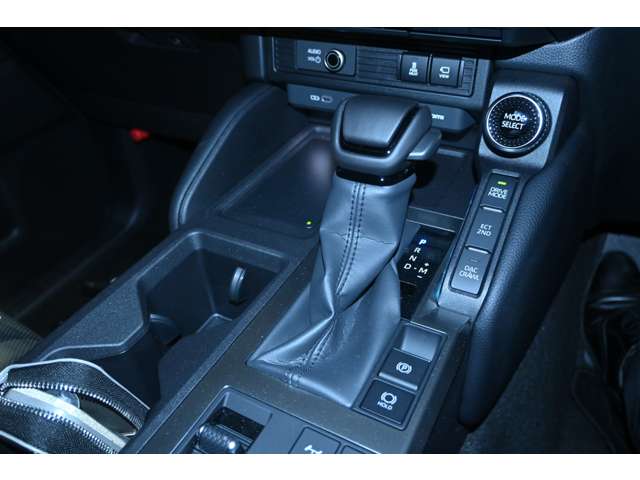 トヨタ ランドクルーザー２５０ ２．８ ＶＸ ディーゼルターボ ４ＷＤ R6年 (関東) 99