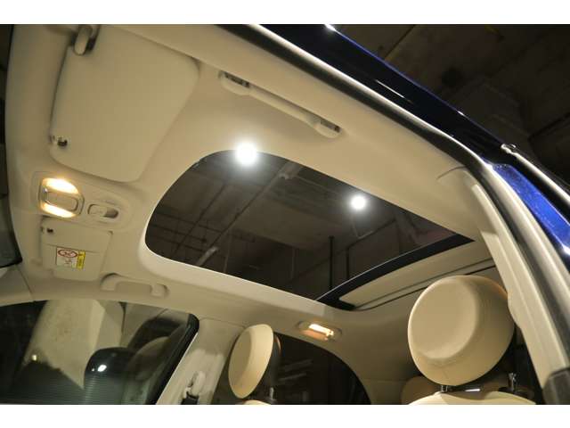 フィアット ５００Ｘ ＹＡＣＨＴ ＣＬＵＢ ＣＡＰＲＩ １．３ 日本未導入 R5年 (関東) 99