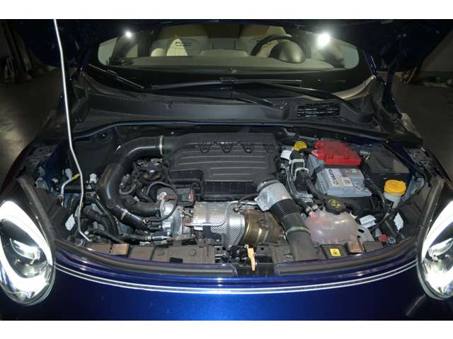 フィアット ５００Ｘ ＹＡＣＨＴ ＣＬＵＢ ＣＡＰＲＩ １．３ 日本未導入 R5年 (関東) 99