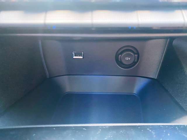 プジョー ３００８ ＧＴ ハイブリッド４ ４ＷＤ R7年 (東北) 99