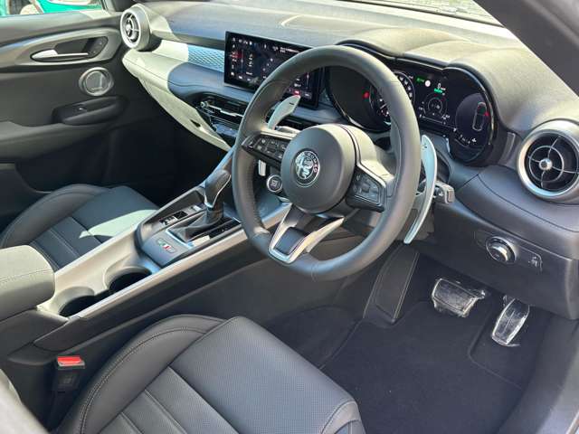 アルファロメオ トナーレ ハイブリッド サンルーフエディション R7年 (東北) 99