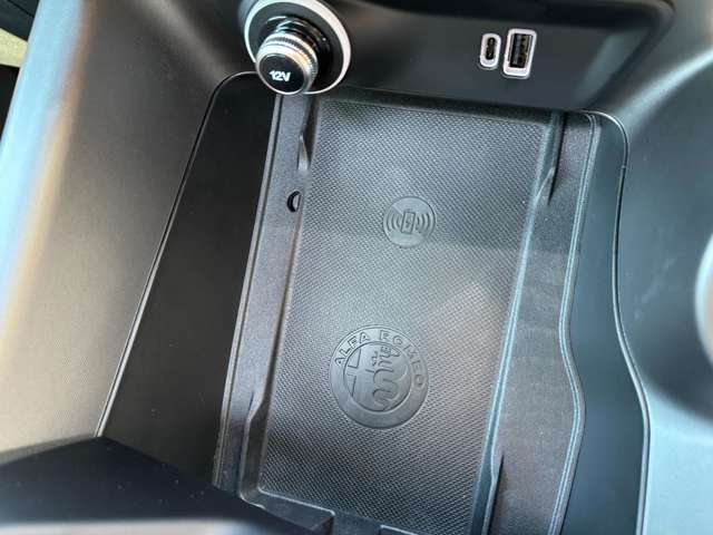 アルファロメオ トナーレ ハイブリッド サンルーフエディション R7年 (東北) 99