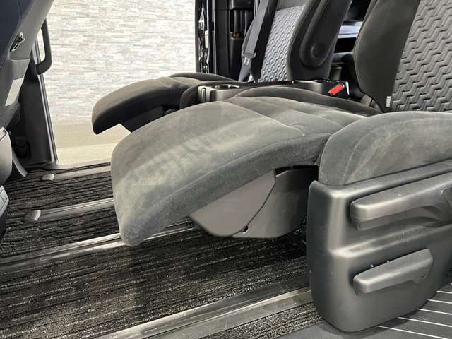 トヨタ ヴェルファイア ２．５ Ｚ Ａエディション H28年 (関東) 99