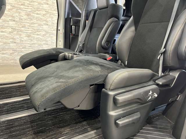 トヨタ アルファード ２．５ Ｓ タイプゴールド R2年 (関東) 99