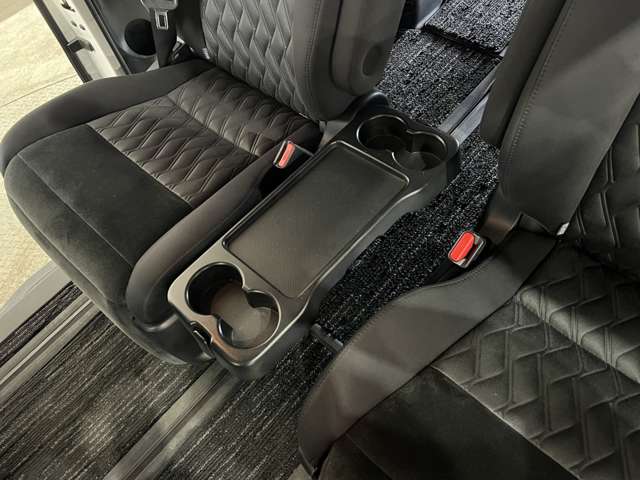 トヨタ ヴェルファイア ２．５ Ｚ Ａエディション R2年 (関東) 99