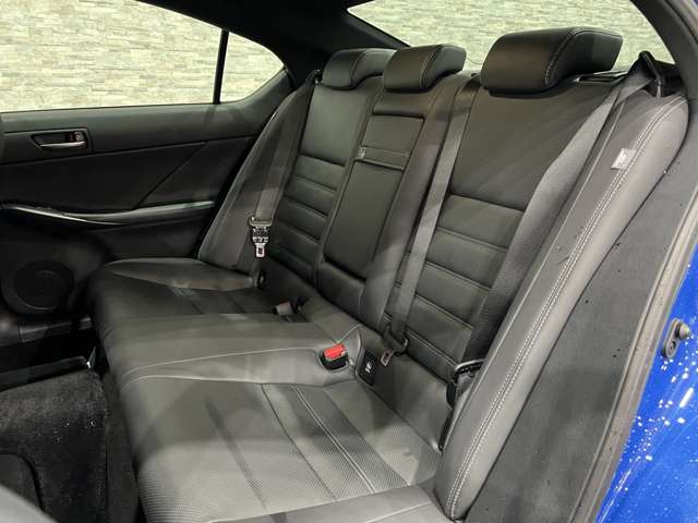 レクサス ＩＳ３００ｈ バージョンＬ R4年 (関東) 99